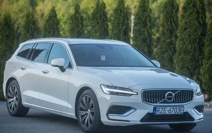 volvo v60 Volvo V60 cena 106764 przebieg: 151231, rok produkcji 2020 z Ożarów Mazowiecki